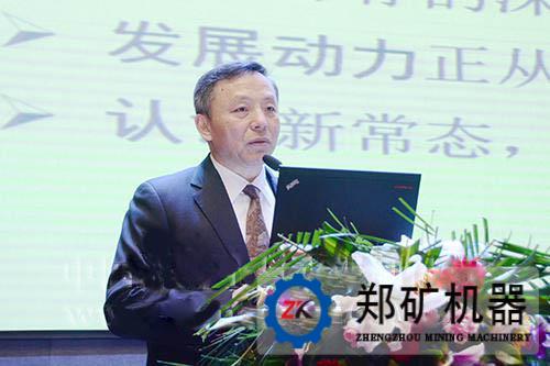 中国混凝土与水泥制品协会会长徐永模做主题报告.jpg