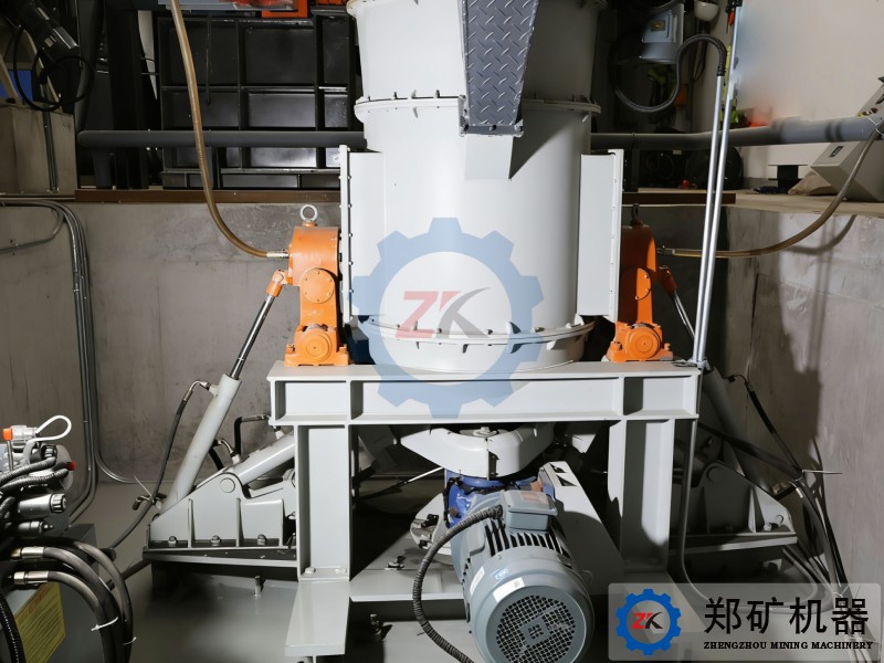 小型立磨机.jpg 小型立磨机.jpg