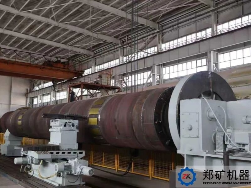 郑矿机器重型落地车床升级，助力大型工件加工效率提高